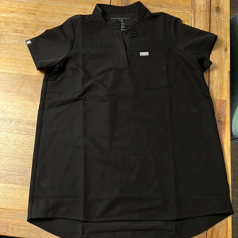 FIGS XS black maternity top kitale 2.0